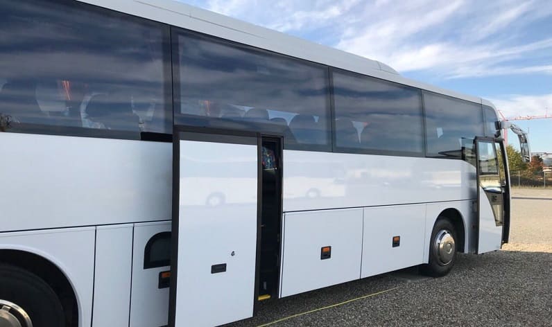 Buses reservation in Győr
